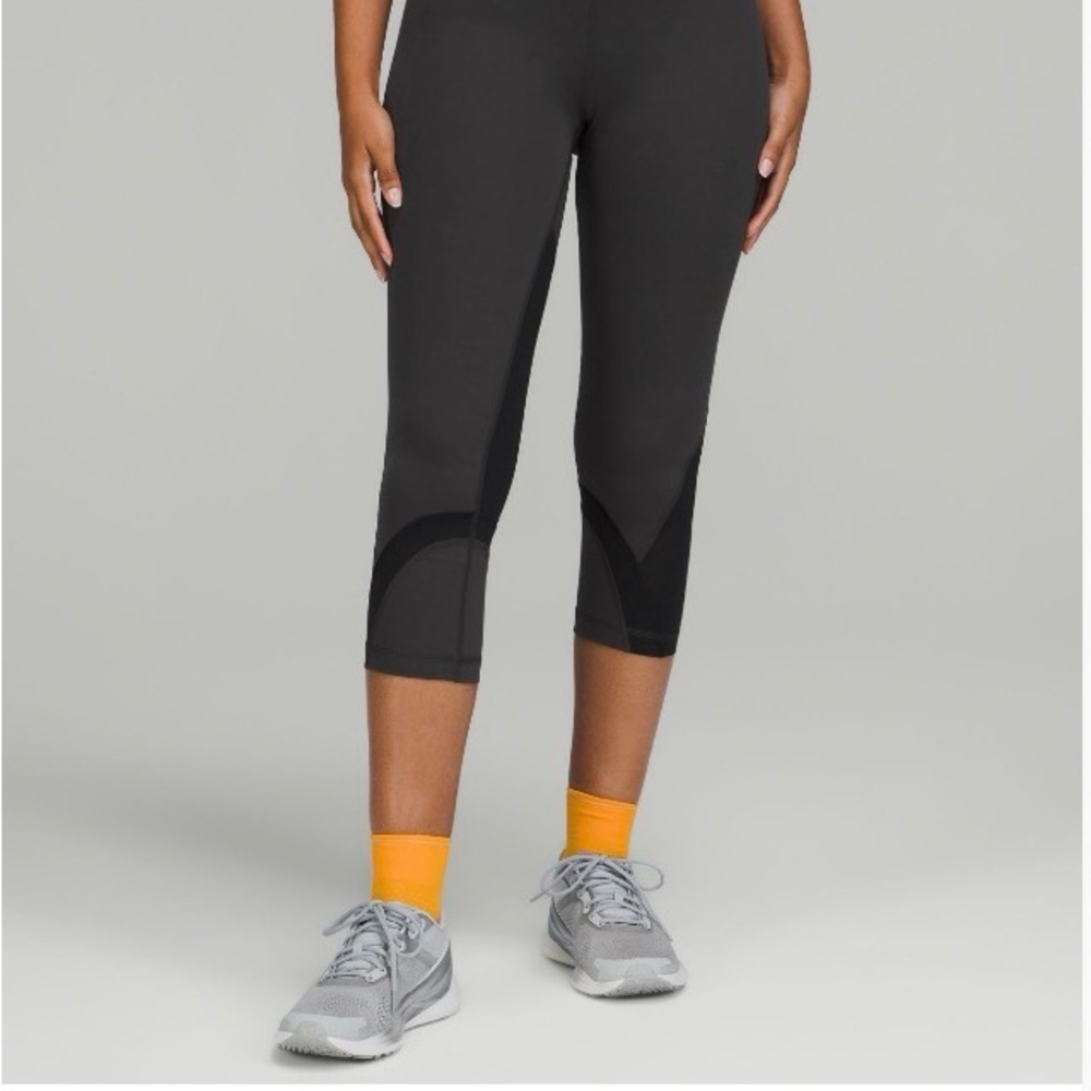 Lululemon throwback inspire high rise crop 21” size 0